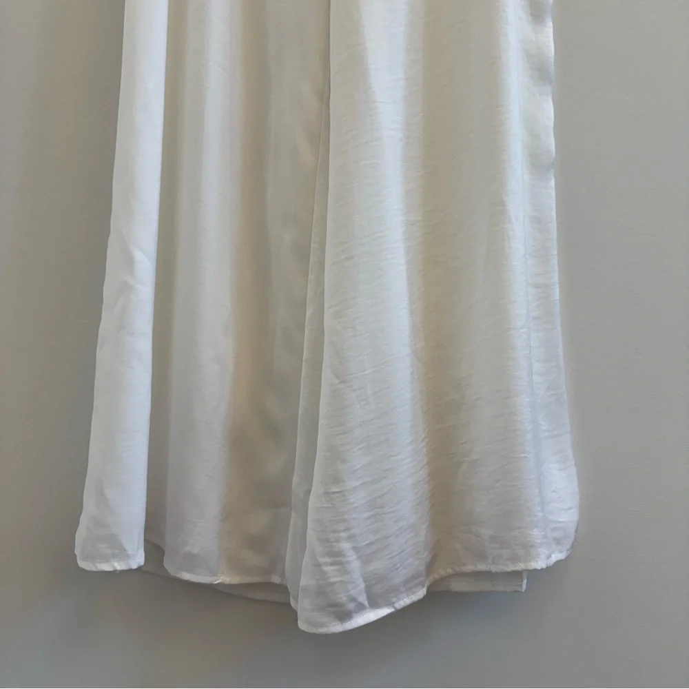 Dynamite White Wide-Leg Pants - Picture 2 of 6
